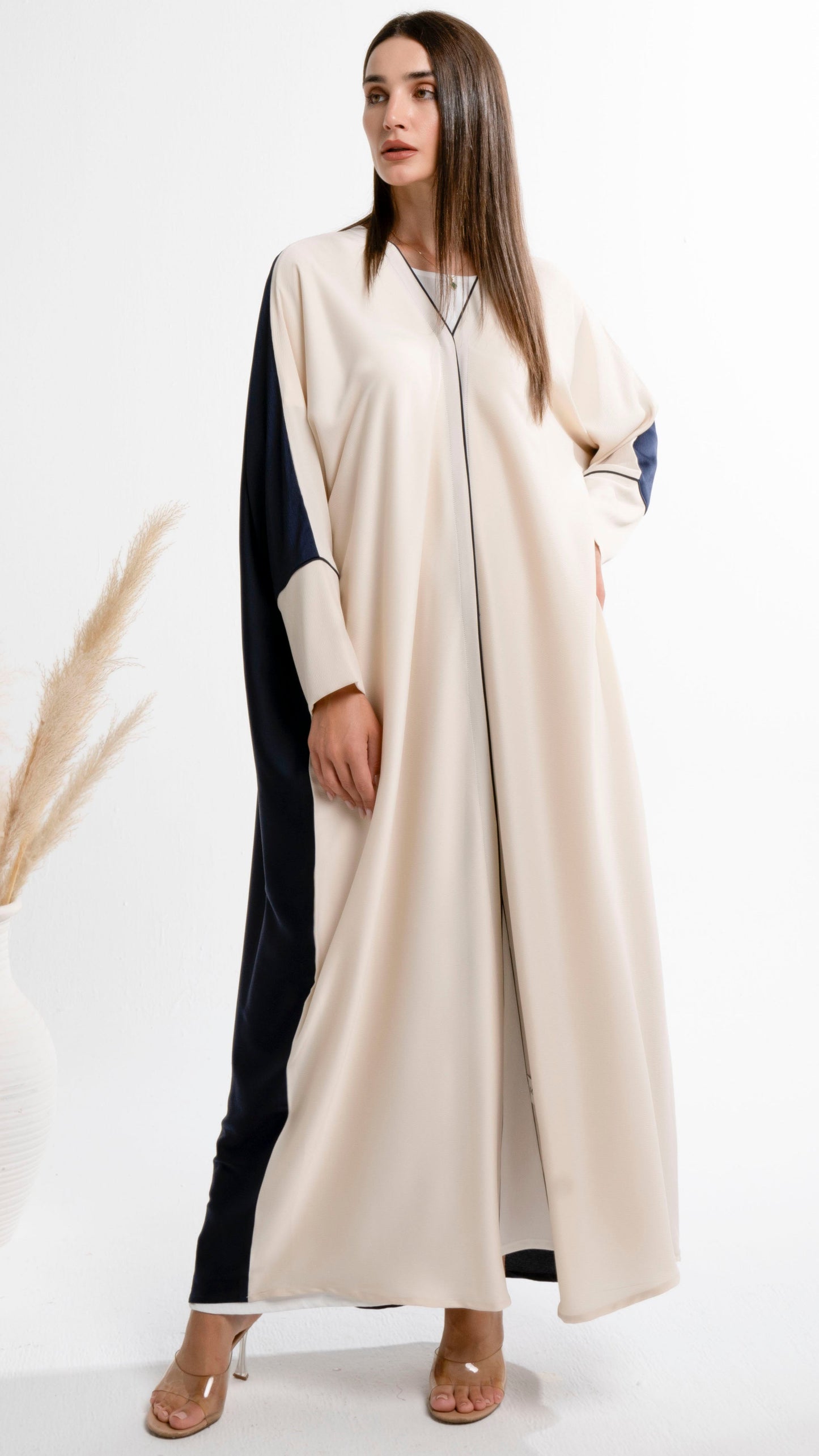 Bahraini Style Beige & Blue Color block Abaya