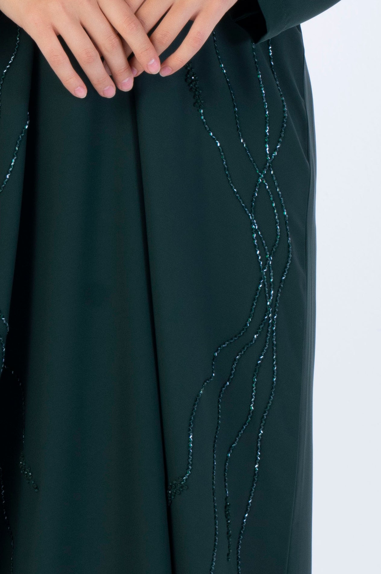 Bisht Abaya With Floral Embroidery On Sides
