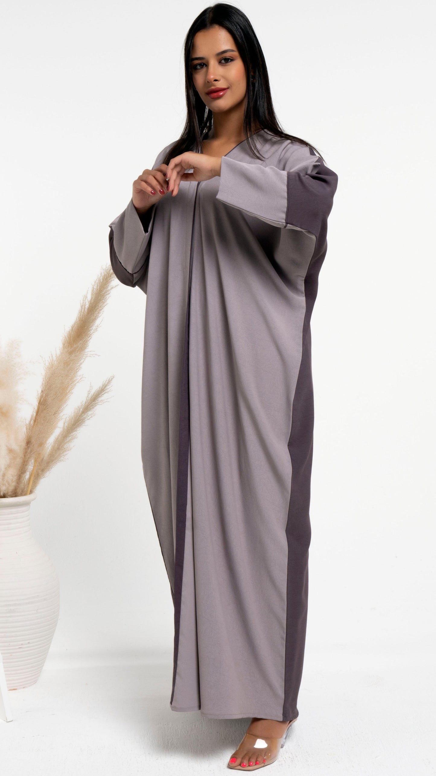 Bahraini style beige and brown color block abaya