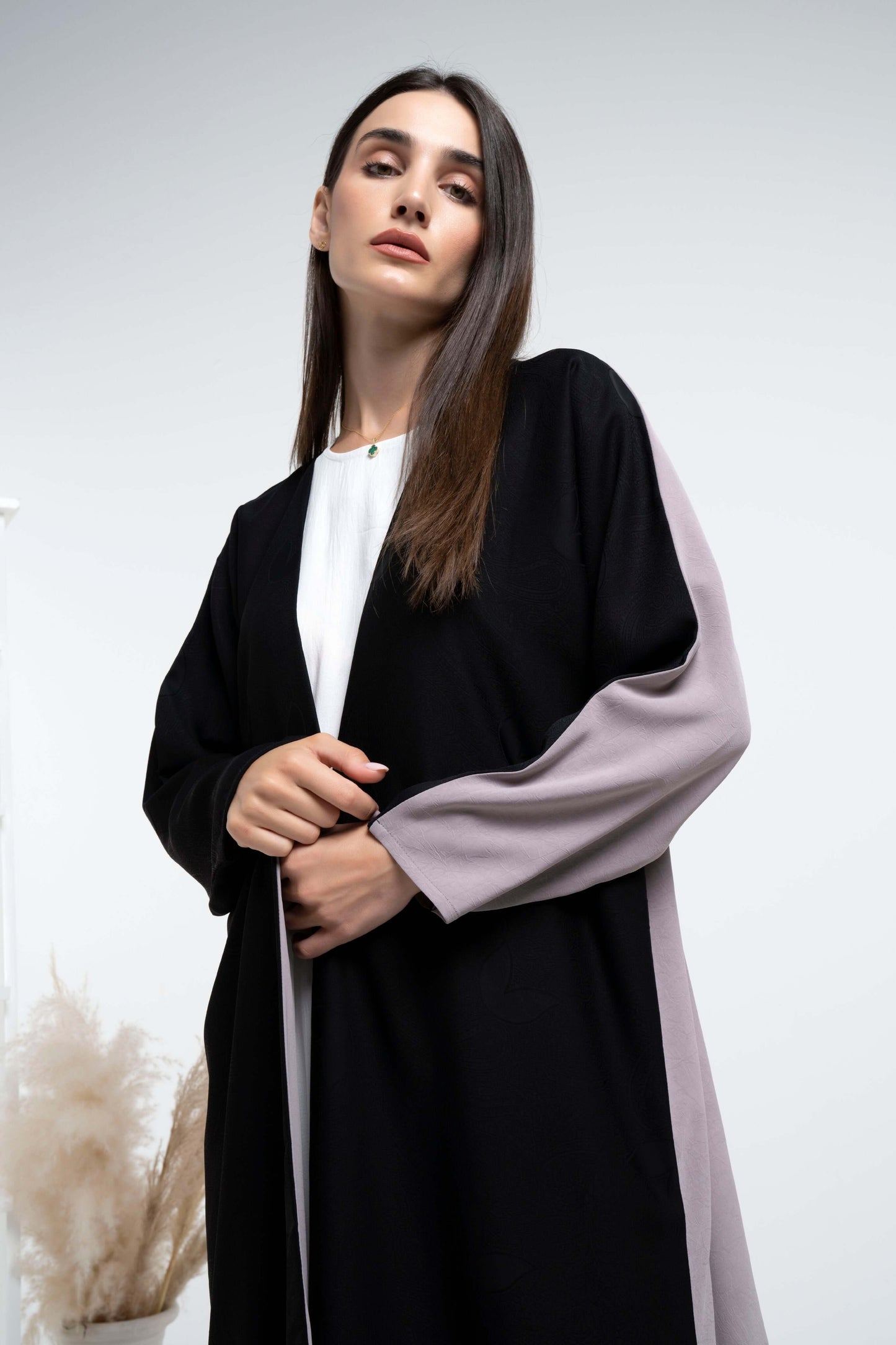 Black & beige color block abaya in Dubai.