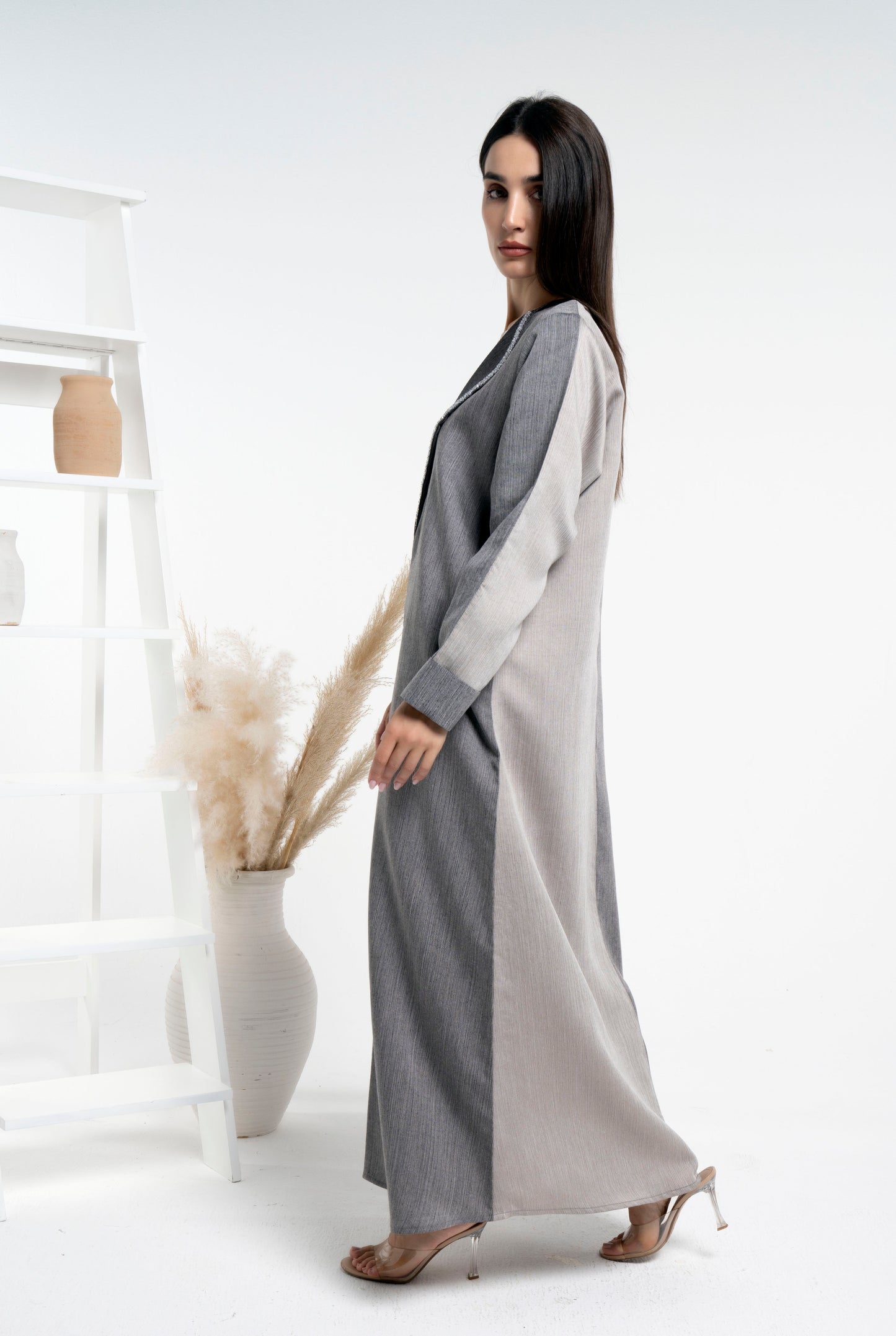 Side view of beige & grey color block abaya