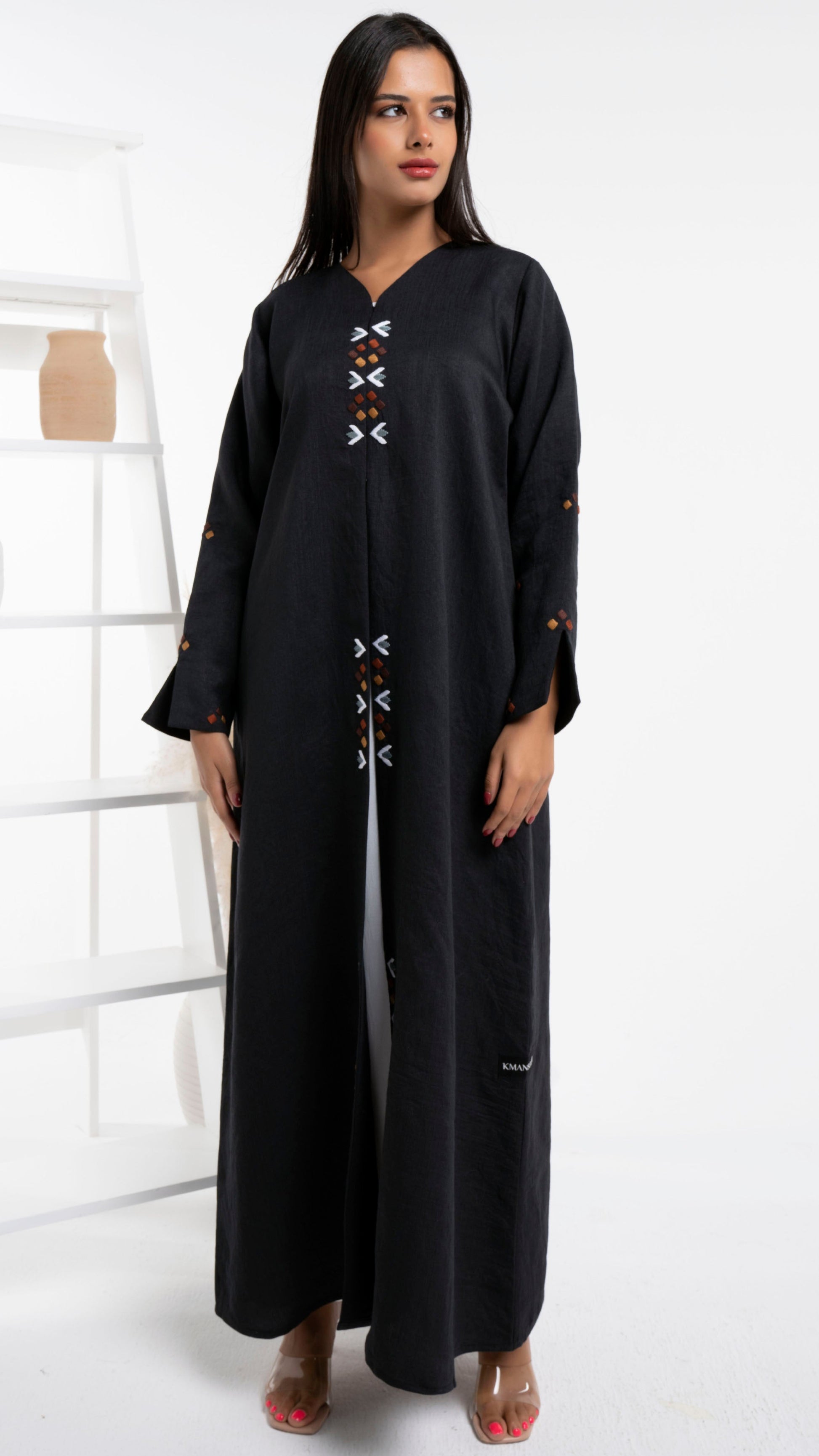 Black color abaya with thread embroidery
