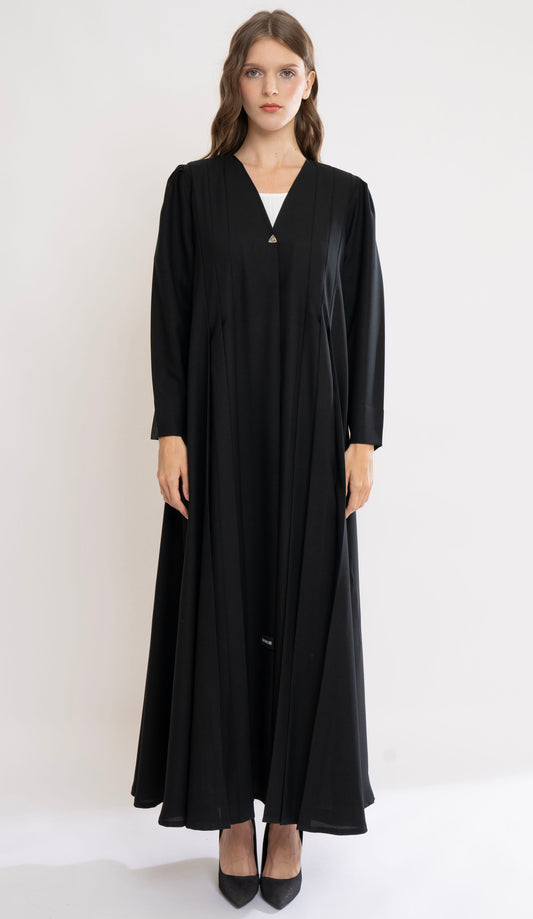 Black Abaya With Inverted Pleat Design