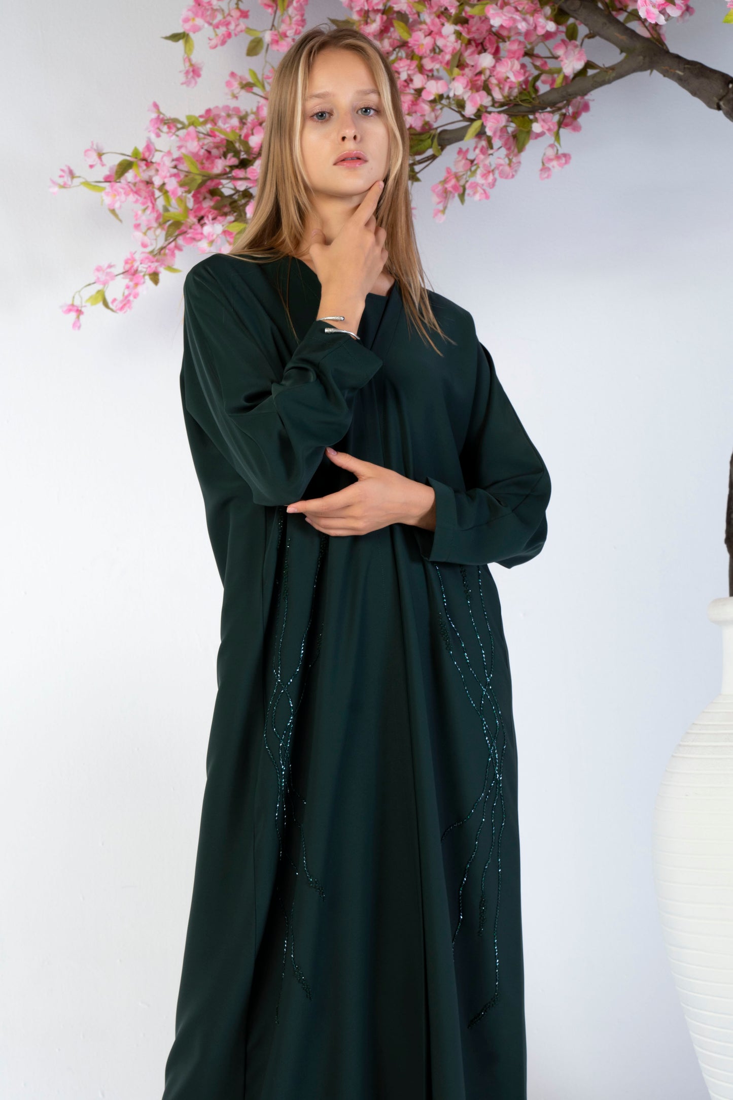 Bisht Abaya With Floral Embroidery On Sides
