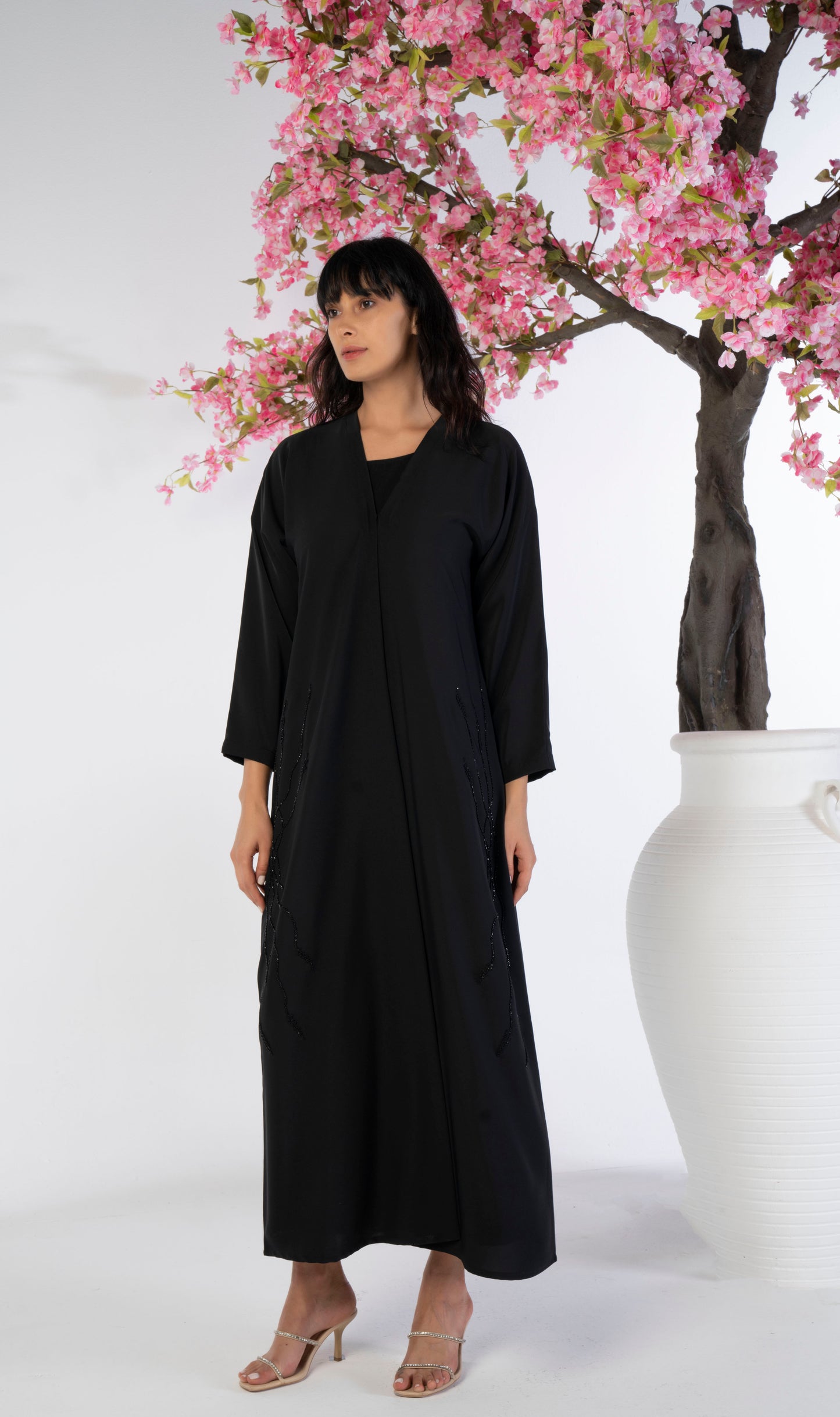 Bisht abaya for sal in Dubai online
