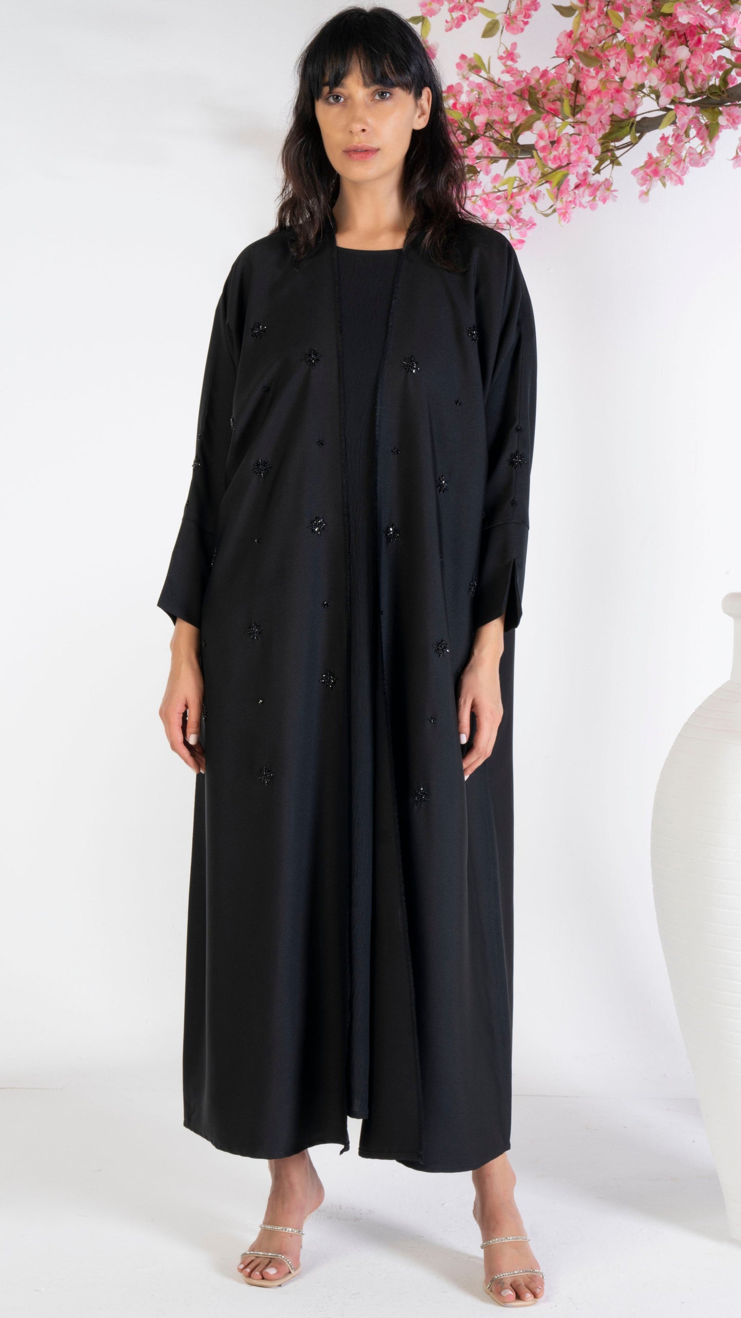 Bisht abaya with motif bead work and fringes on front line