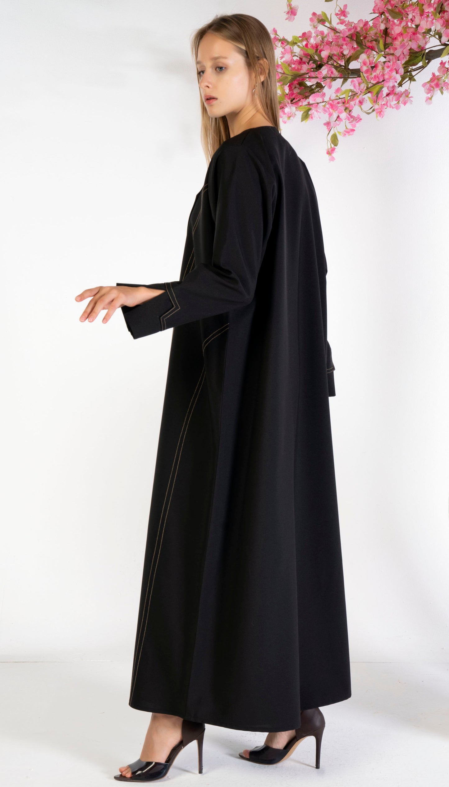 Black Overlap Abaya With Minimal Stripe Lines