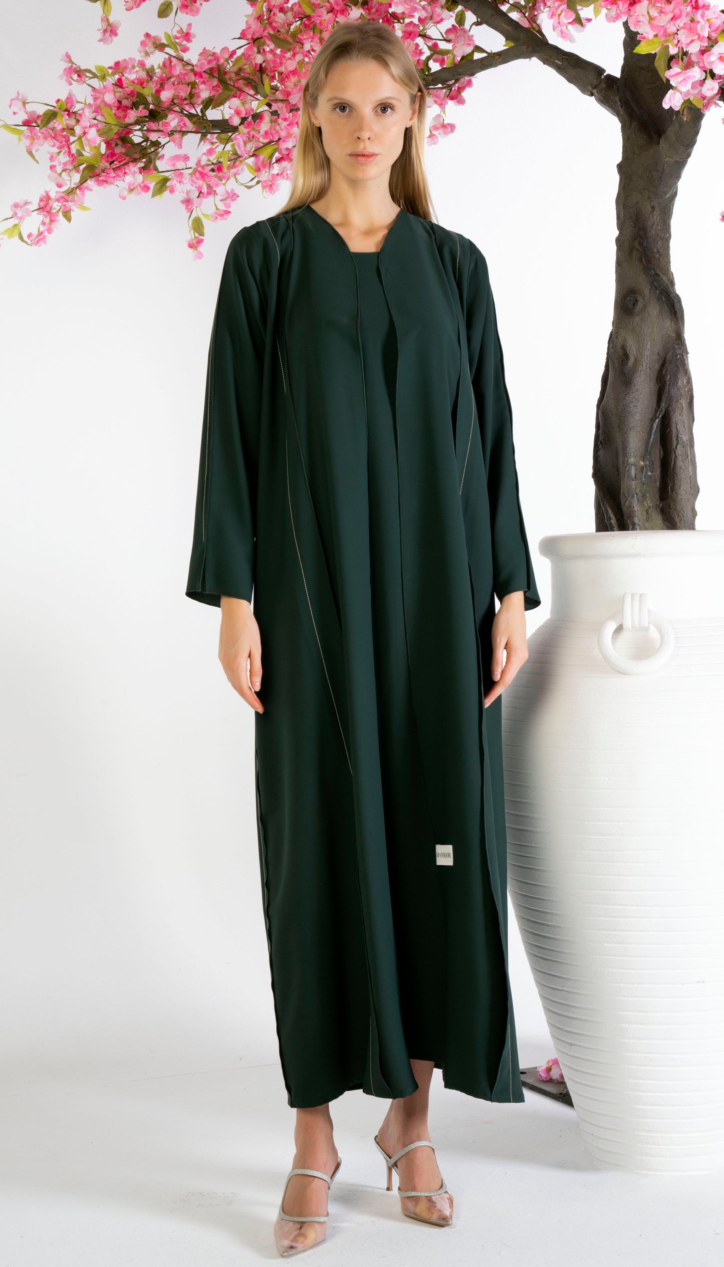 Stylised Pattern Abaya With Contrast Color Stitch Line Design