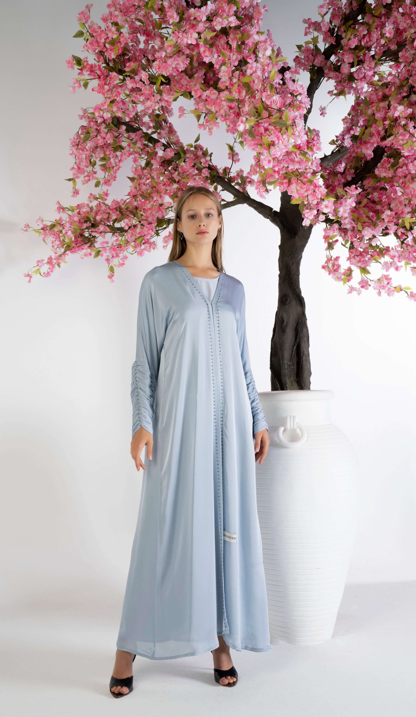 Firozi Bisht Abaya With Pleated Sleeves Enhanced With Simple Beadwork Detailing