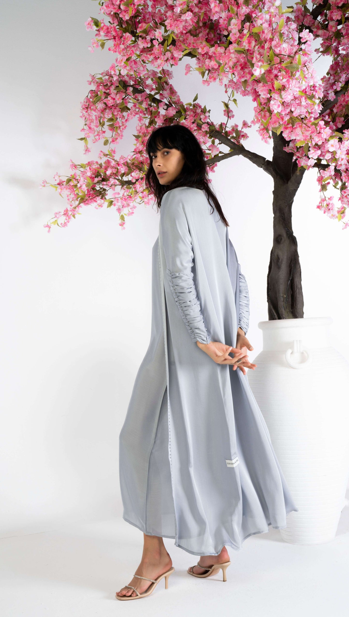 Grey Bisht Abaya With Pleated Sleeves Enhanced With Simple Beadwork Detailing