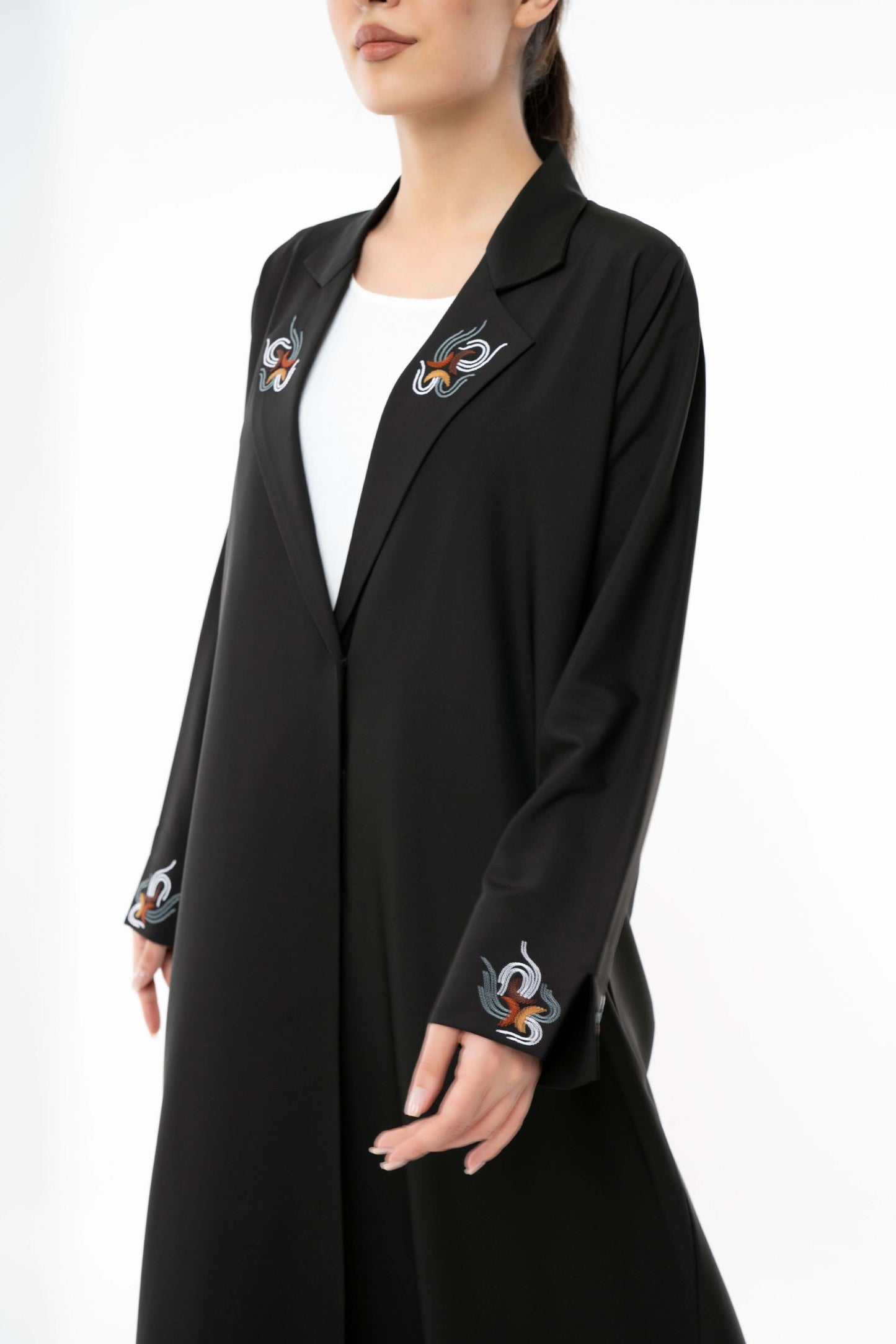 Black Collar Abaya With Open Sleeves Enrich With Thread Embroidery Detailing