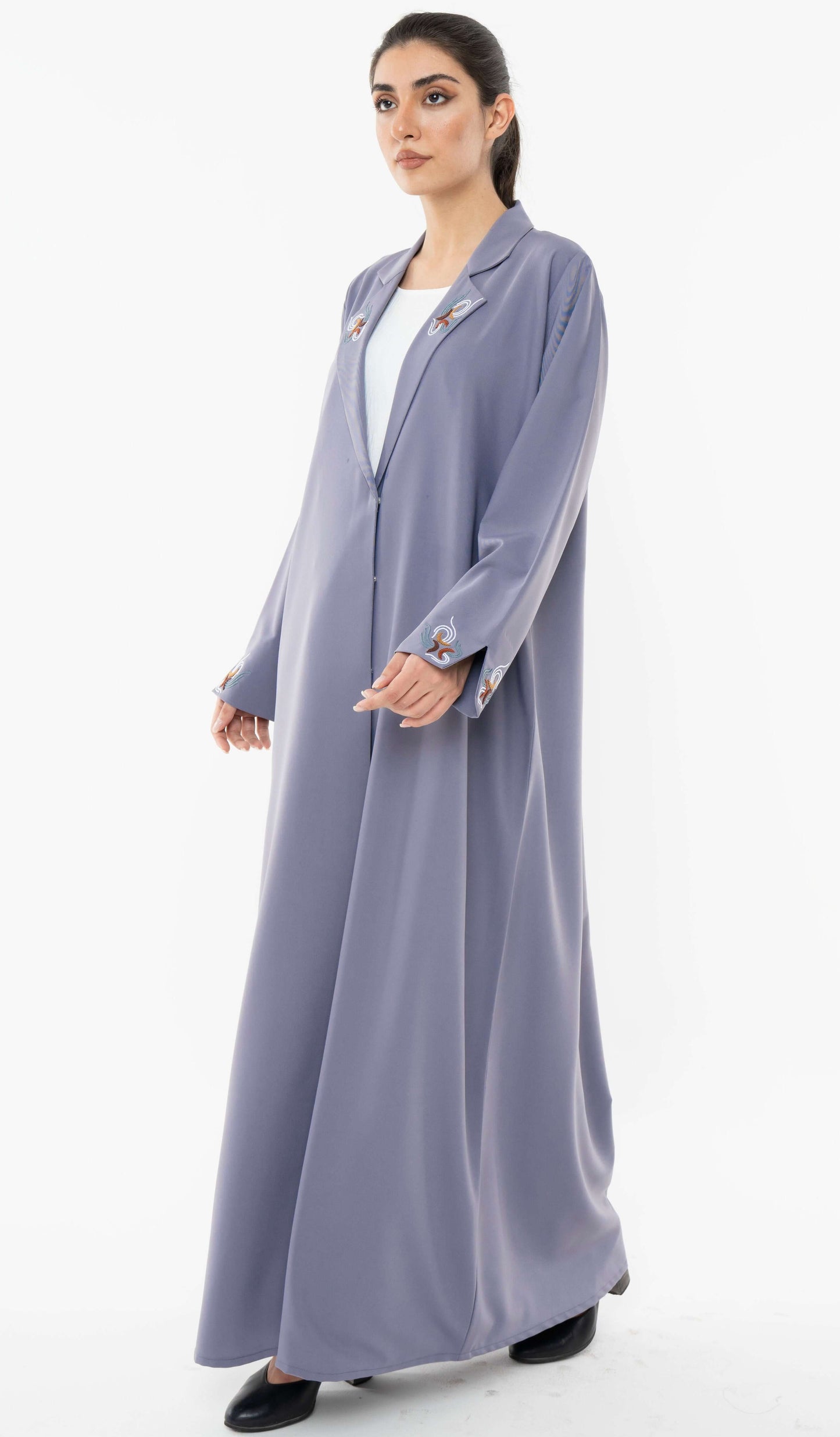Lilac Collar Abaya With Open Sleeves Enrich With Thread Embroidery Detailing