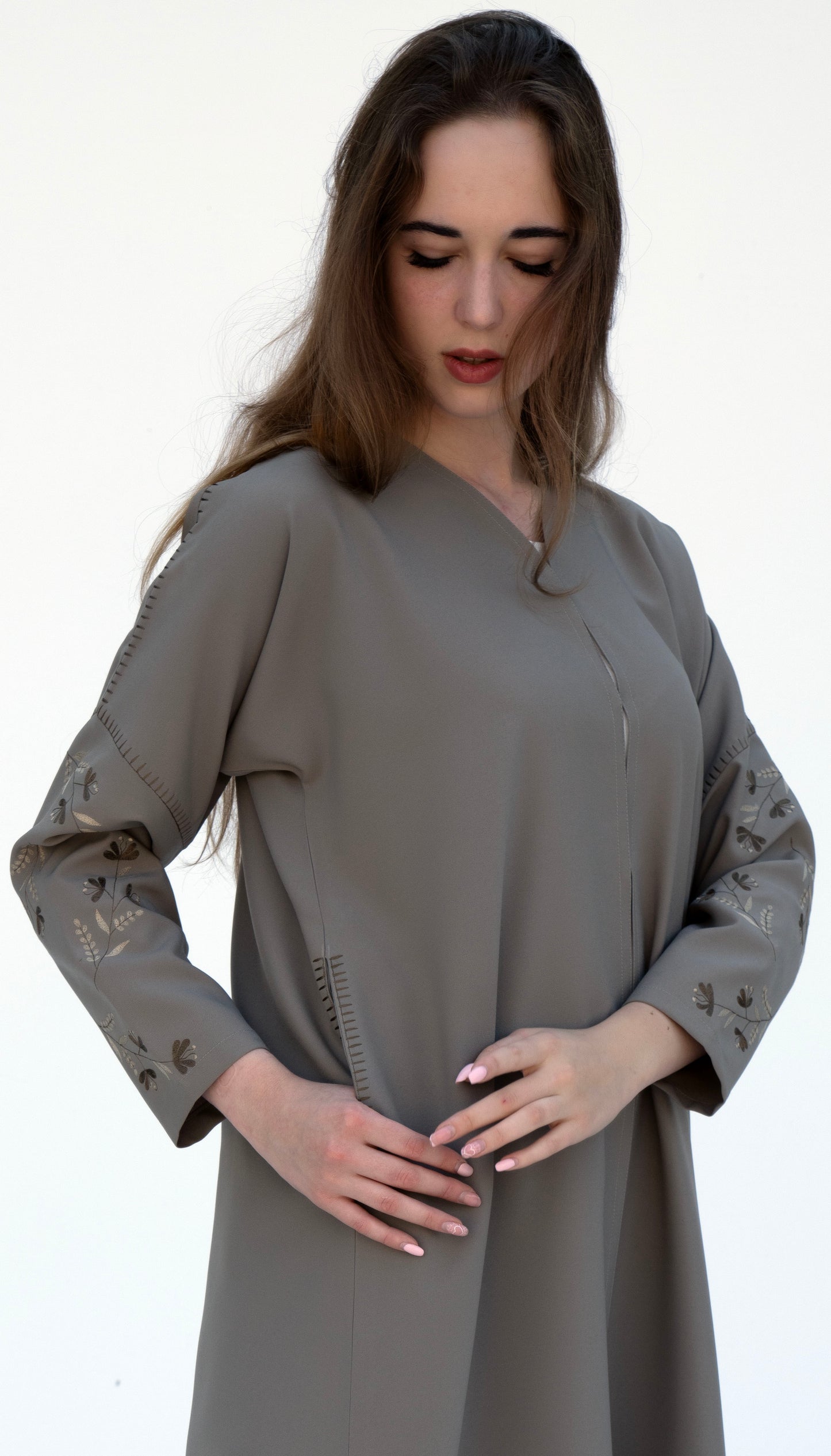 Elegant Floral Embroidered Sleeve Pattern With Side Pockets