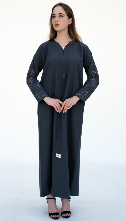 Elegant Floral Embroidered Sleeve Pattern With Side Pockets