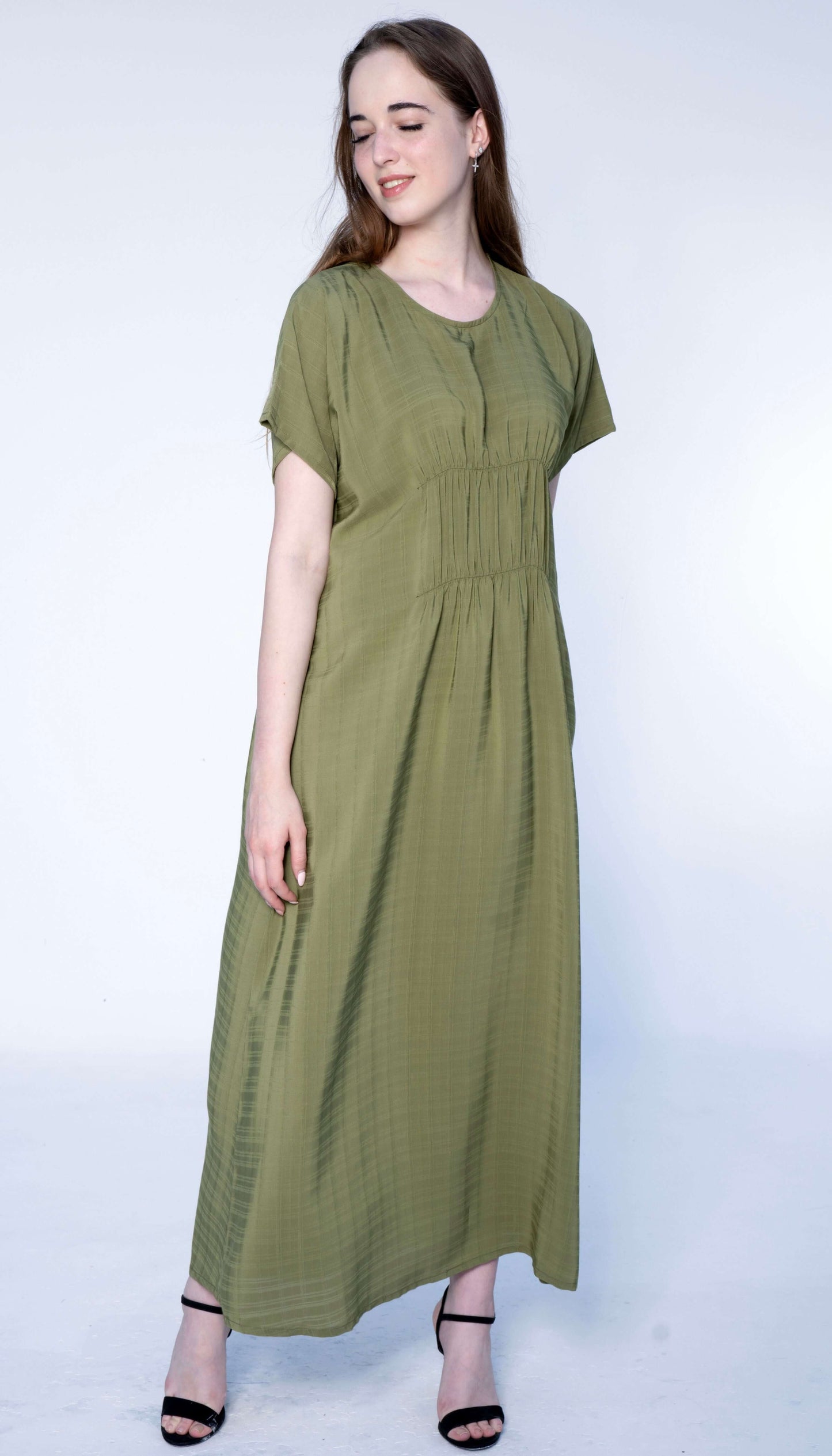 ملابس كاجوال بسيطة بنسيج ناعم