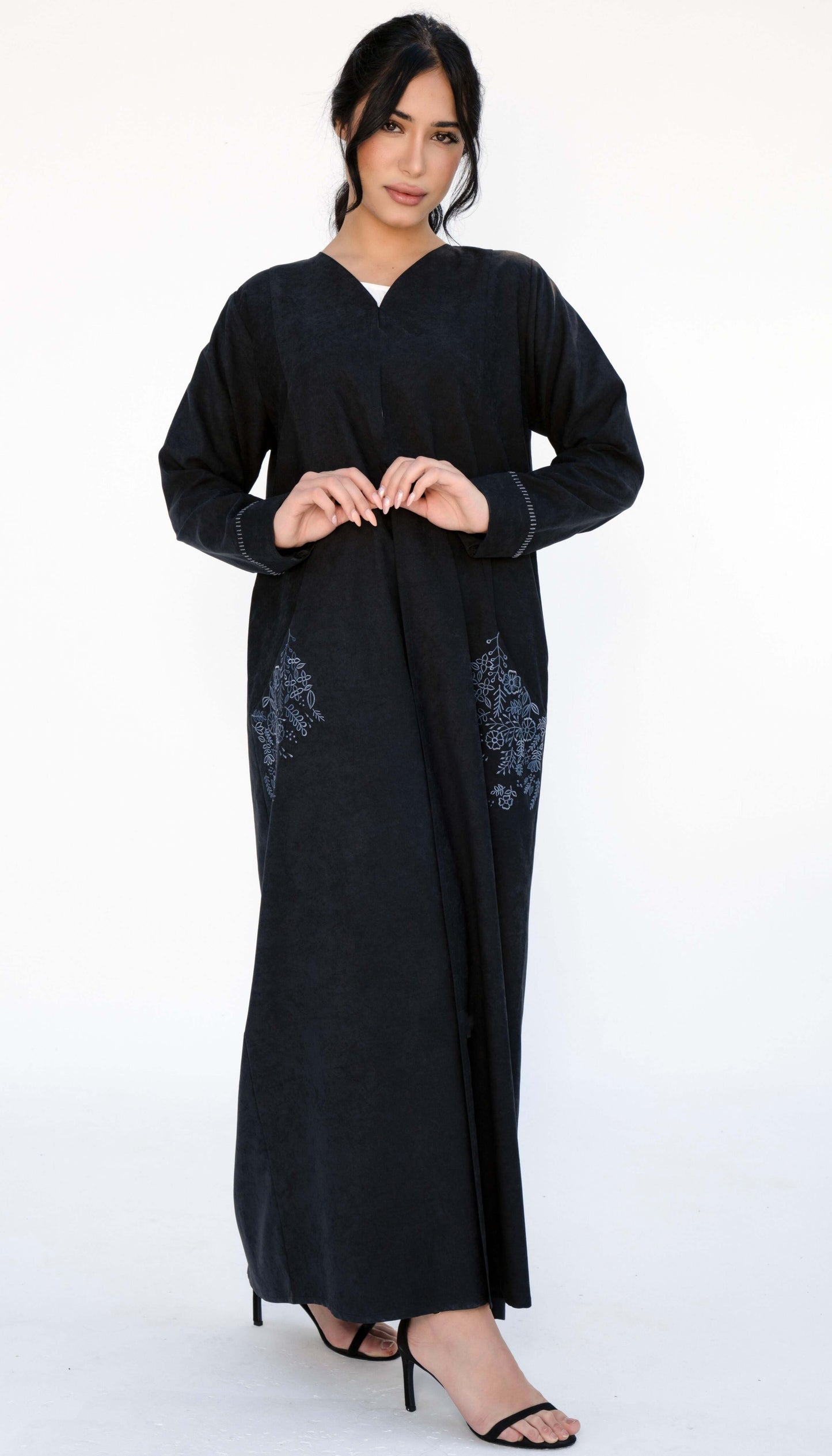 Floral Embroidered Pocket Black Abaya And Folded Sleeve With Simple Thread Stitch Details