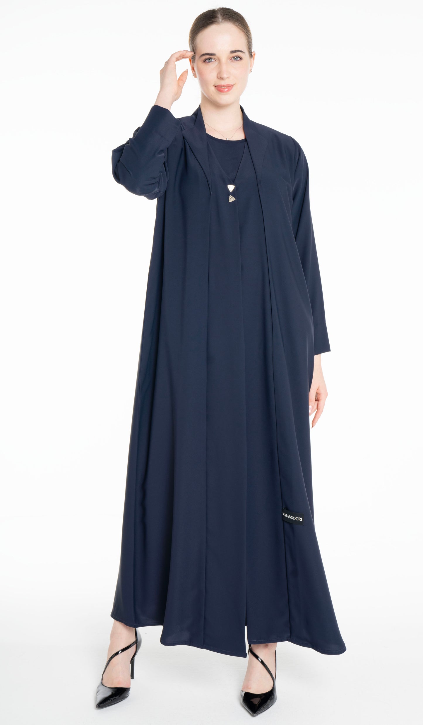 Collar Design Sada Abaya With Button Enhancing