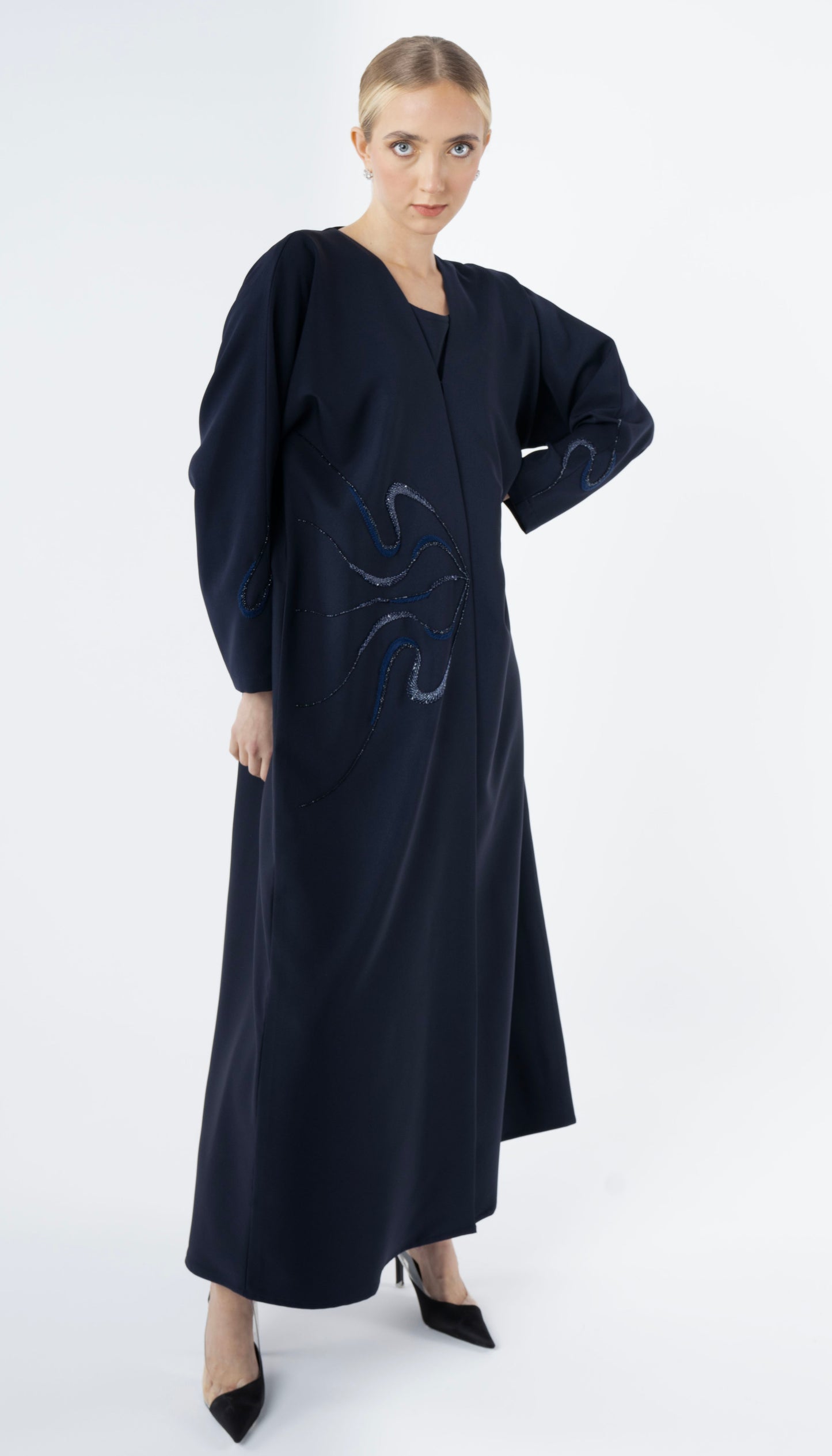 Bisht Abaya With Elegant Beaded Embellishment On One Side And Sleeves