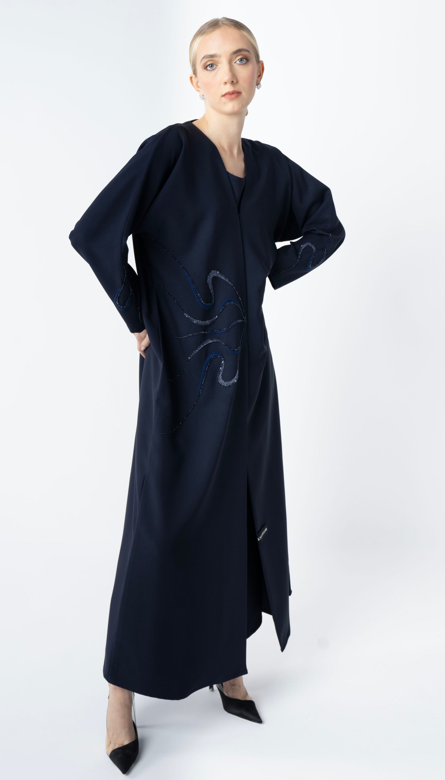 Bisht Abaya With Elegant Beaded Embellishment On One Side And Sleeves