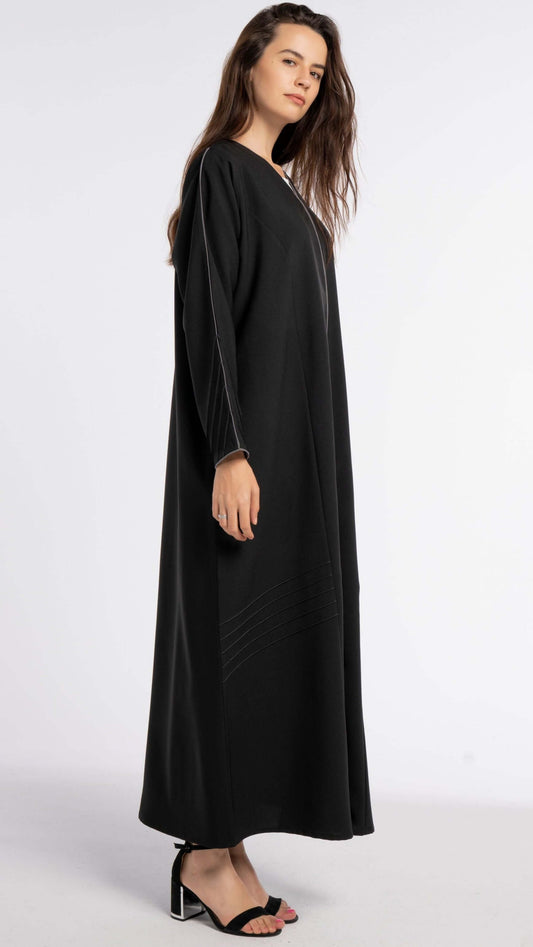 Black Abaya in Dubai