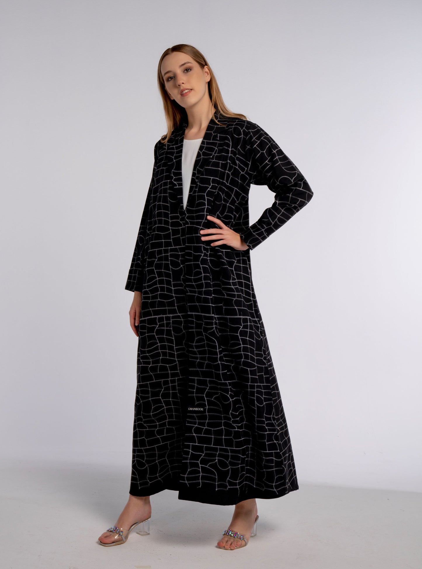 simple white abaya design