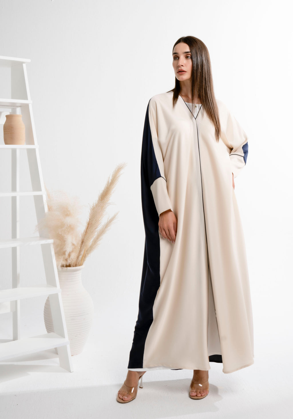 Bahraini Style Beige & Blue Color block Abaya