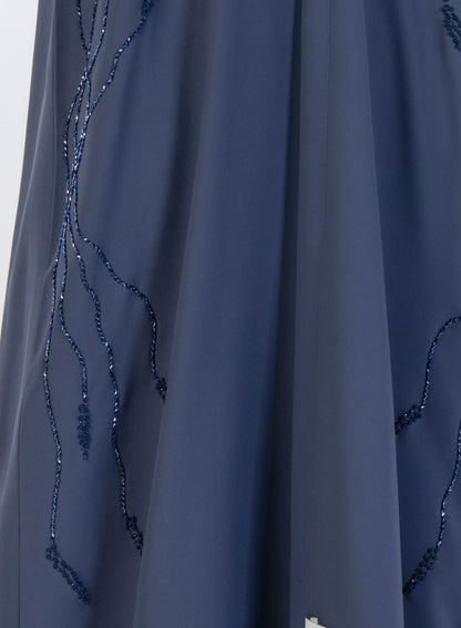 Bisht Abaya With Floral Embroidery On Sides