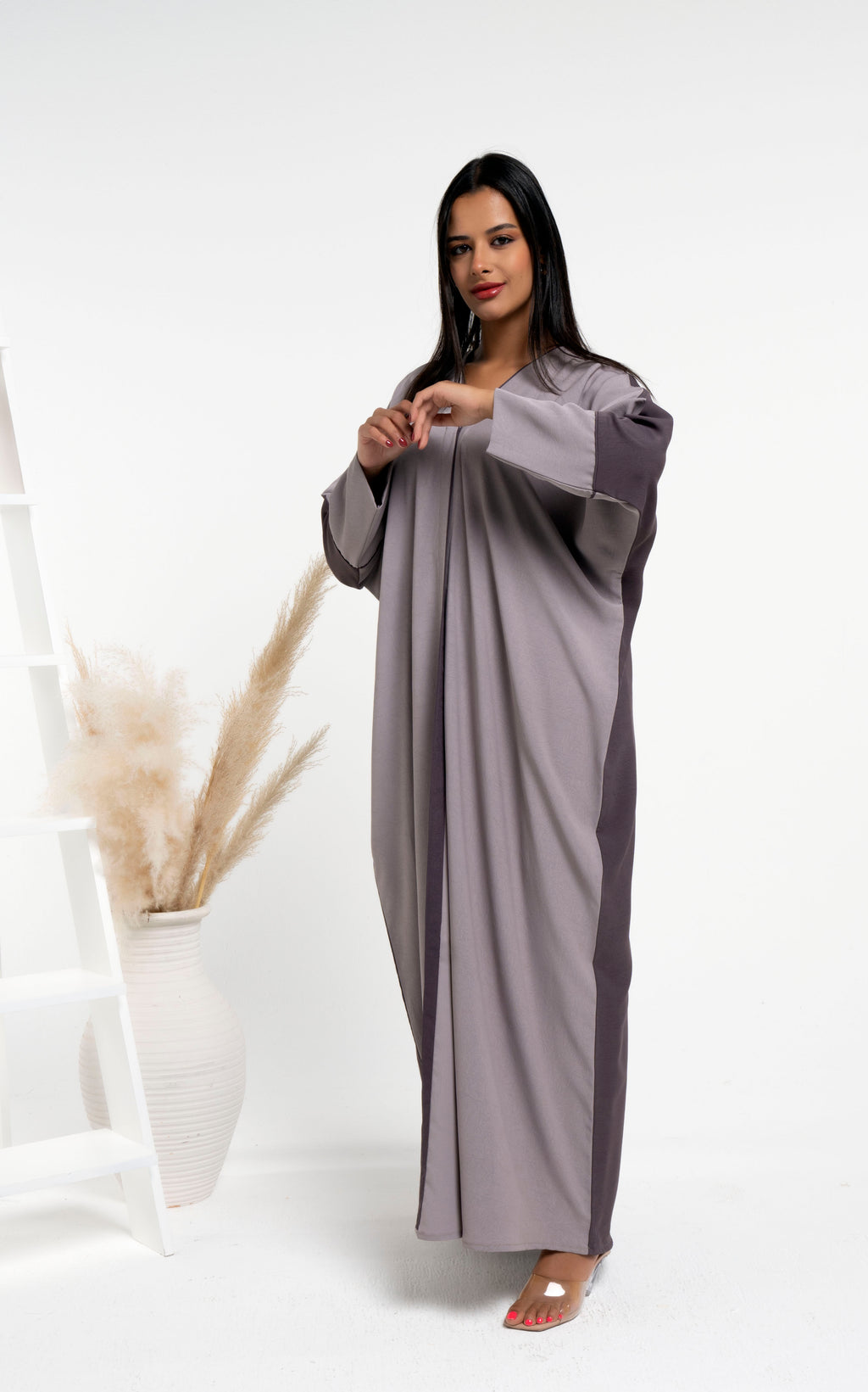 Bahraini style beige and brown color block abaya