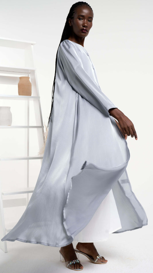Side view of sada abaya with cut joined sleeves pattern