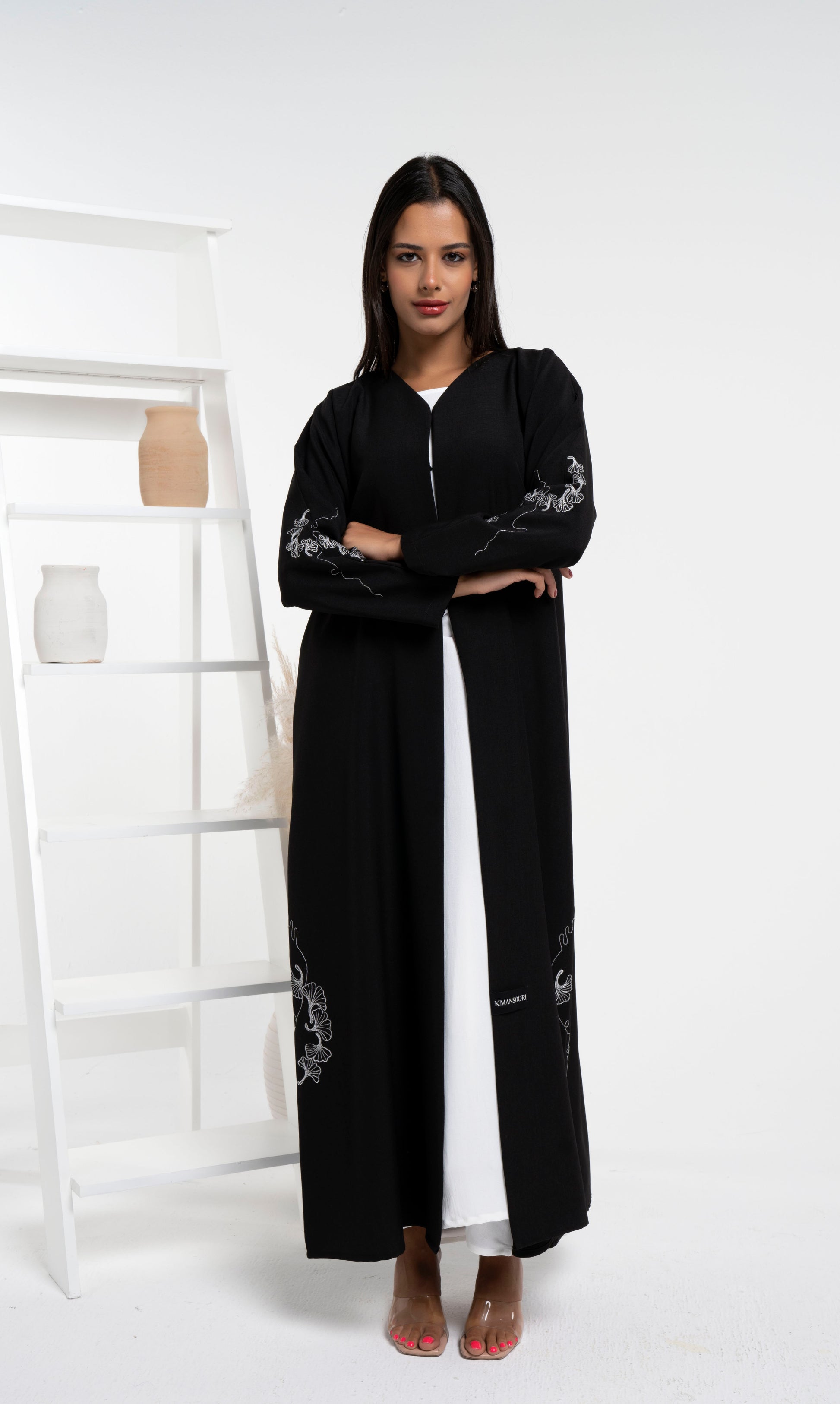 Black abaya for sale in Dubai