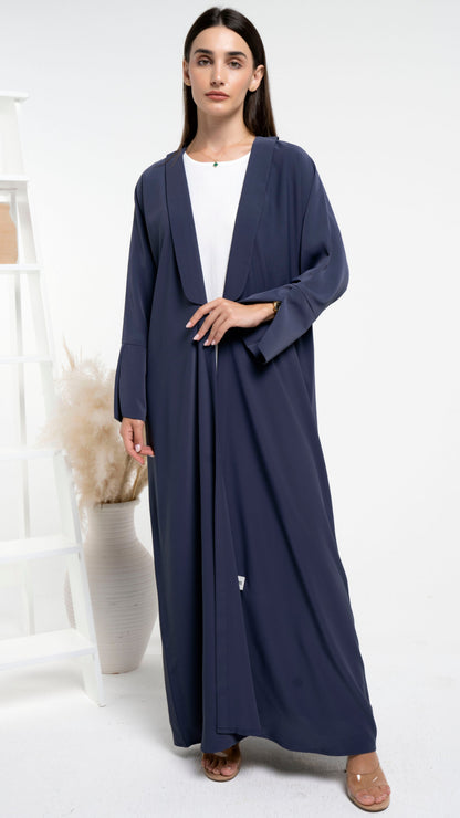 Bisht abaya with collar and cross pattern sleeves for sale.