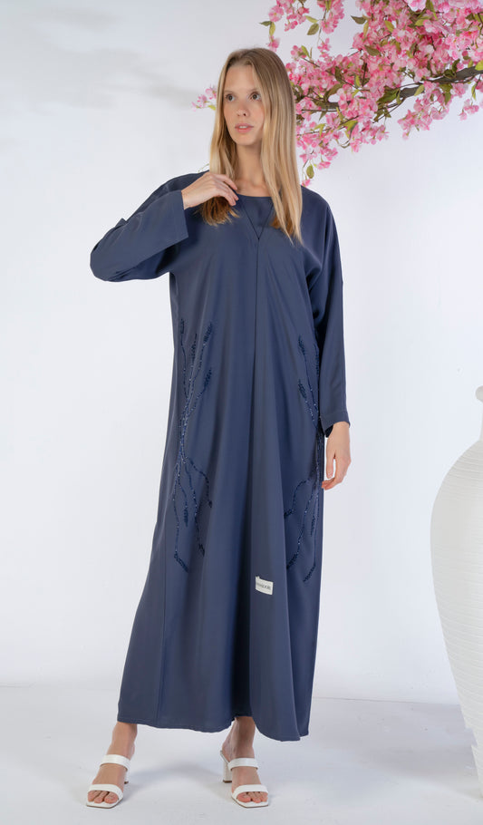 Bisht Abaya With Floral Embroidery On Sides