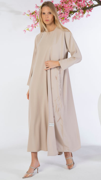 Bisht Abaya With Floral Embroidery On Sides