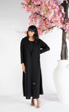 Black collar abaya with pleated pattern on backside