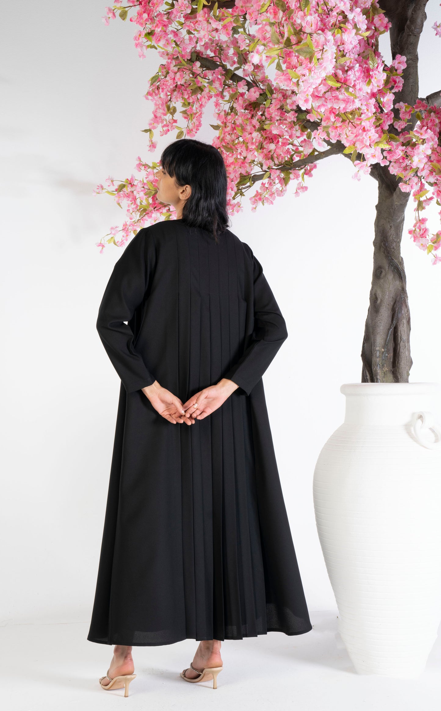 Pleated pattern on backside of abaya