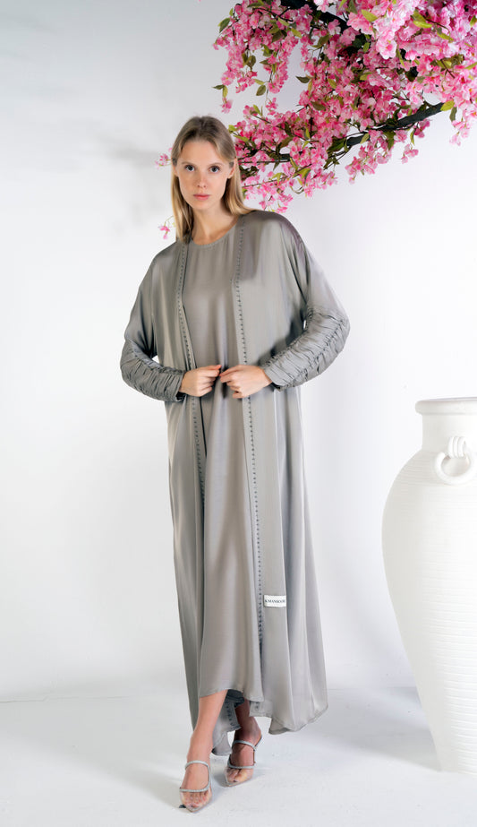 Bisht Abaya With Pleated Sleeves Enhanced With Simple Beadwork Detailing