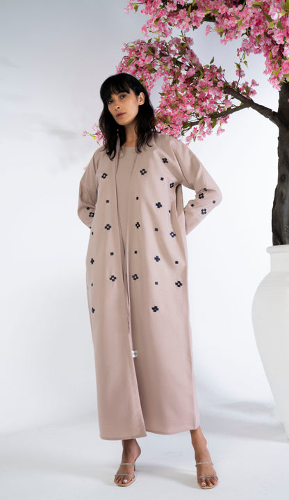 Embrace Your Stylised Box Design Abaya Using Machine Embroidery & Hand Work