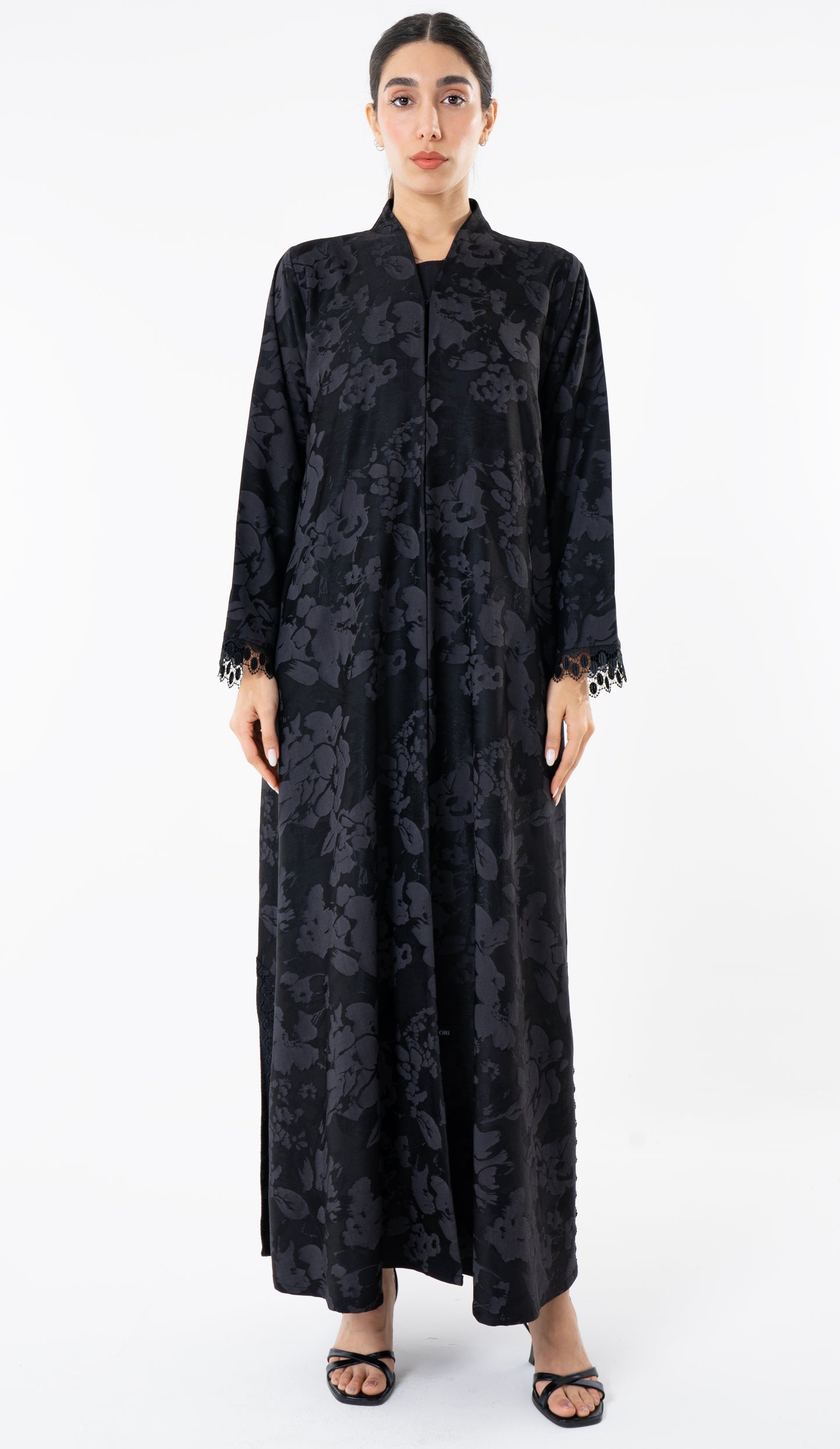 Grey High Neck Abaya With Lace Detailing On The Side And Sleeves
