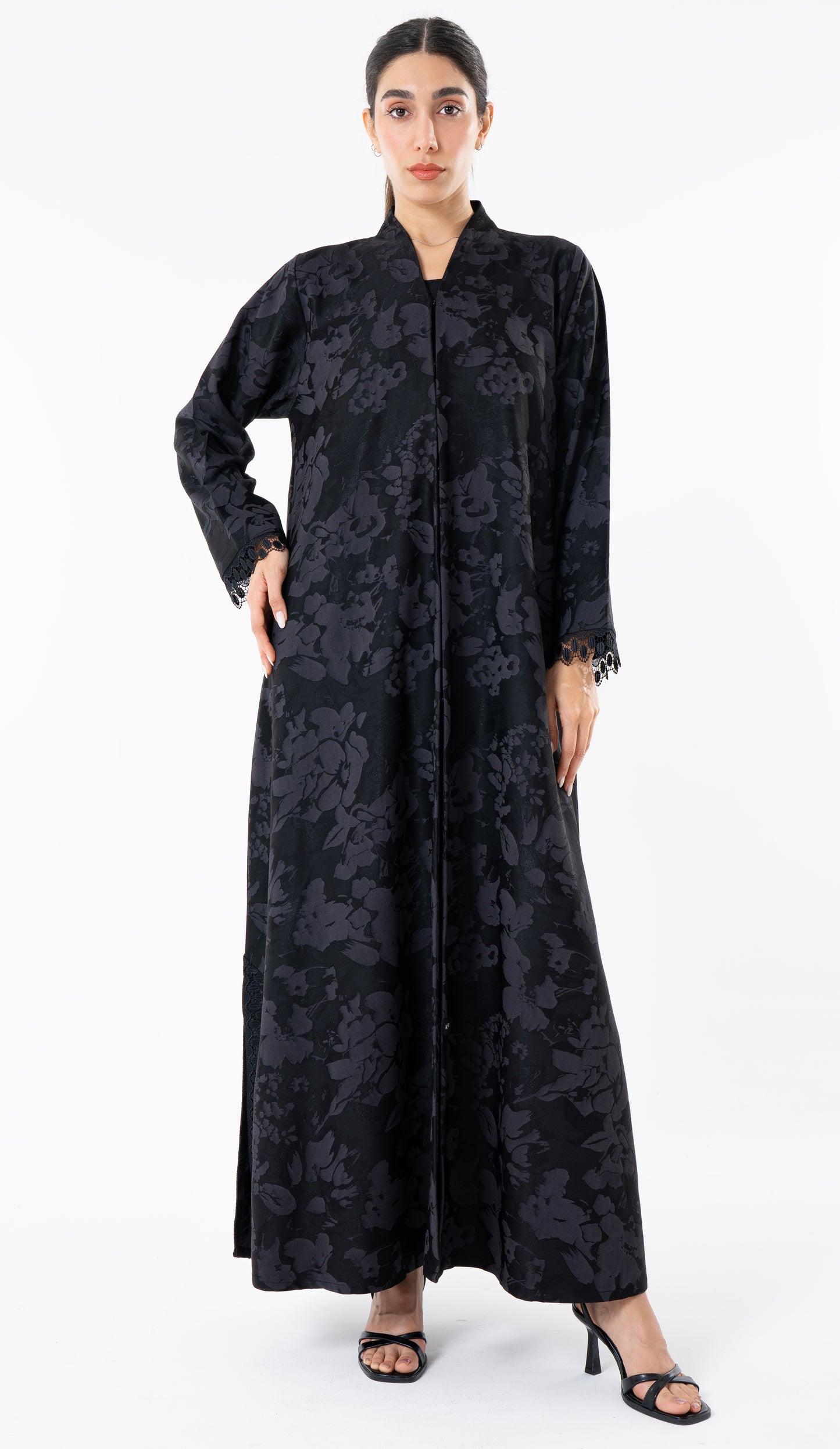 Grey High Neck Abaya With Lace Detailing On The Side And Sleeves