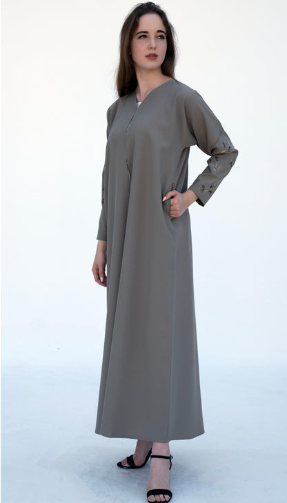 Elegant Floral Embroidered Sleeve Pattern With Side Pockets