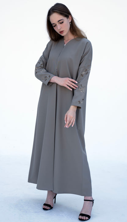 Elegant Floral Embroidered Sleeve Pattern With Side Pockets