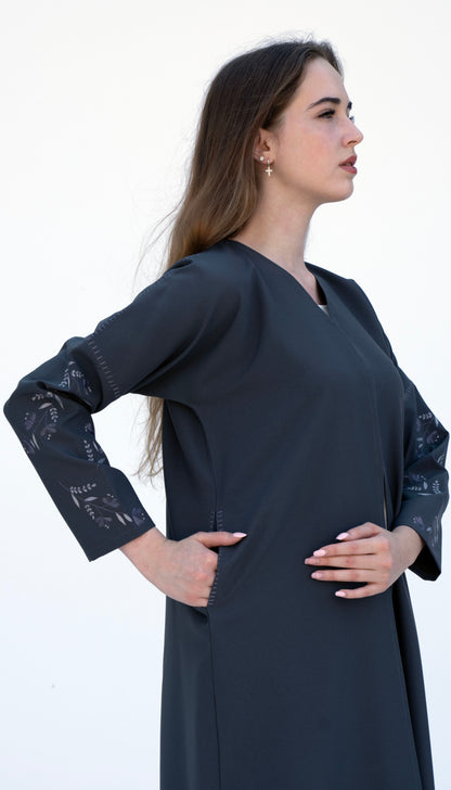 Elegant Floral Embroidered Sleeve Pattern With Side Pockets