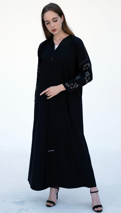 Elegant Floral Embroidered Sleeve Pattern With Side Pockets