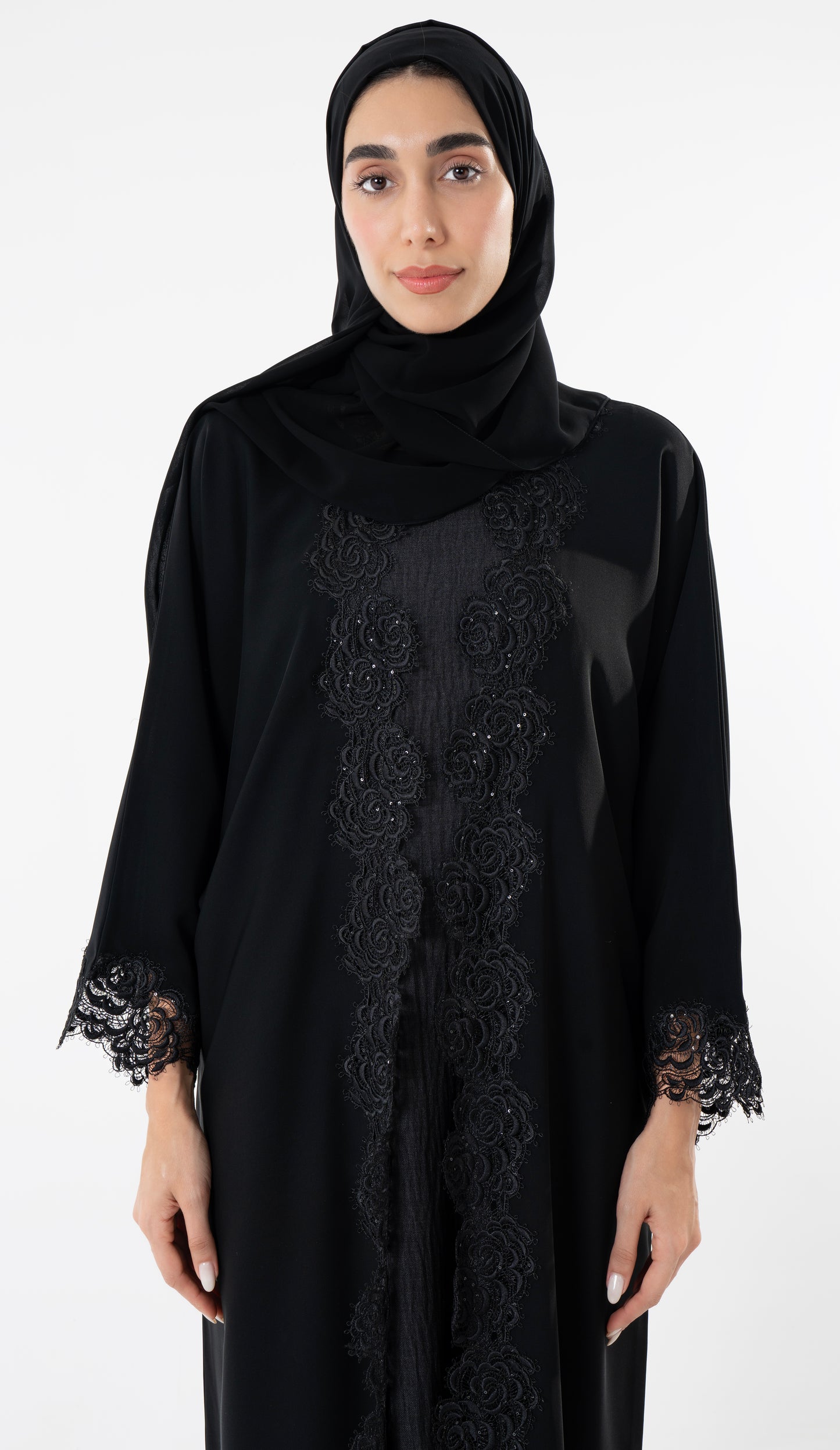 Open Black Abaya With Embroidery Lace In Bahrini Style