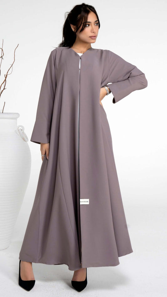 Sada abaya in curve design cut sleeve