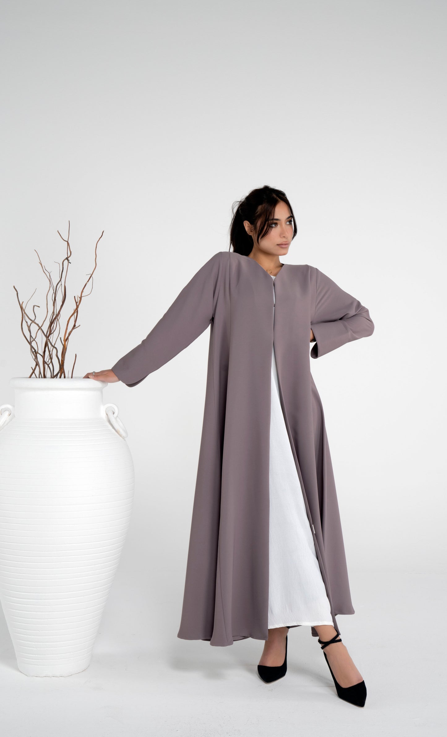 Brown sada abaya in curve design cut sleeve