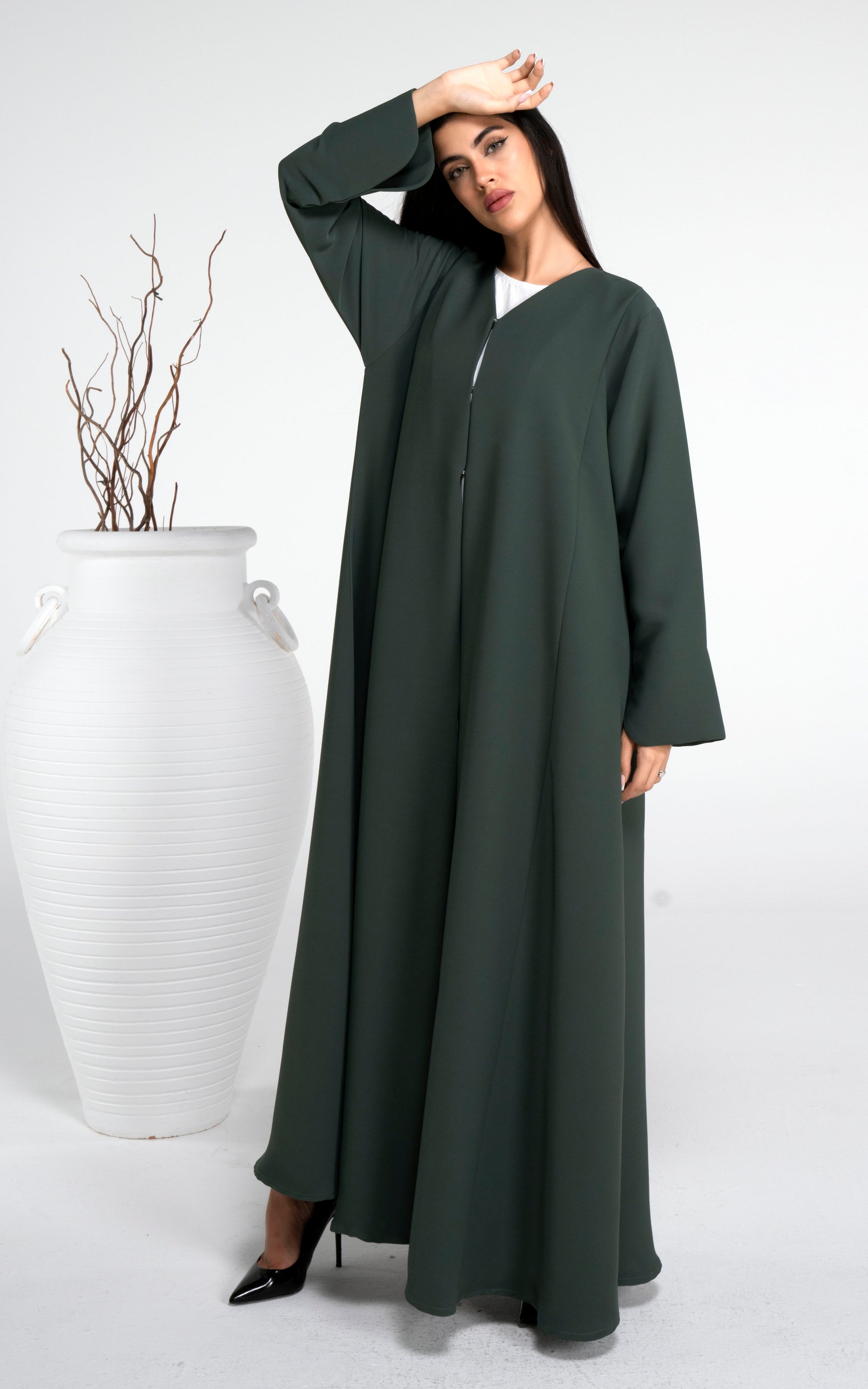 Abaya in curve design cut sleeve online 