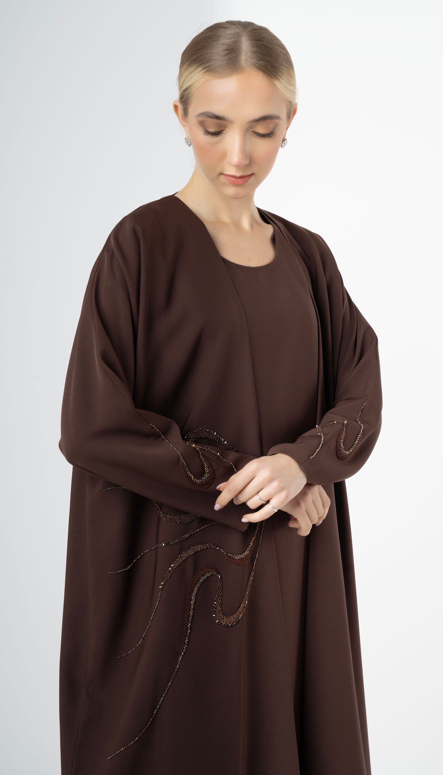 Bisht Abaya With Elegant Beaded Embellishment On One Side And Sleeves