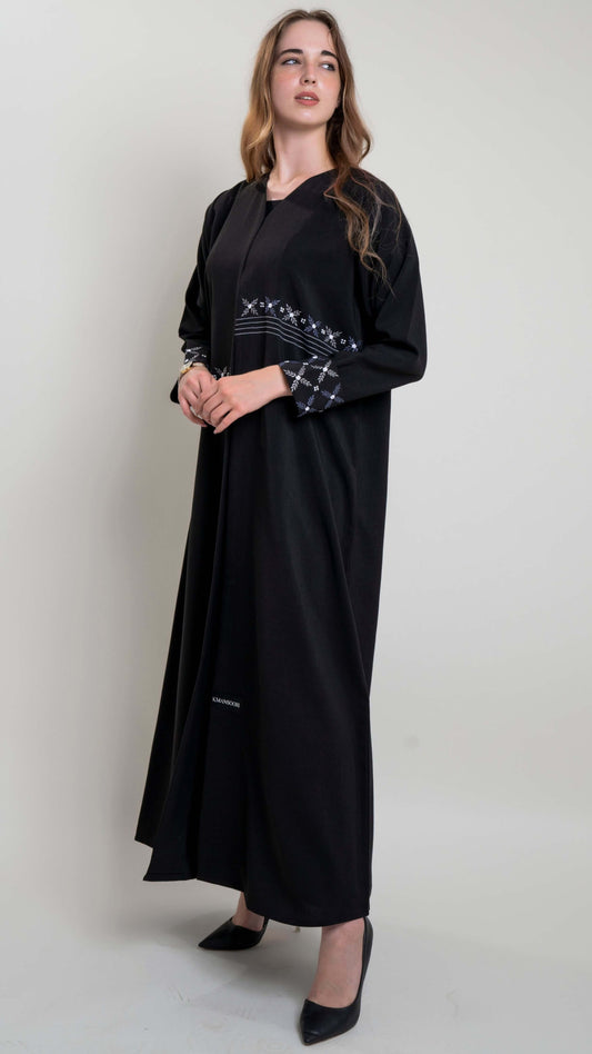 Black abaya for sale in Dubai online.