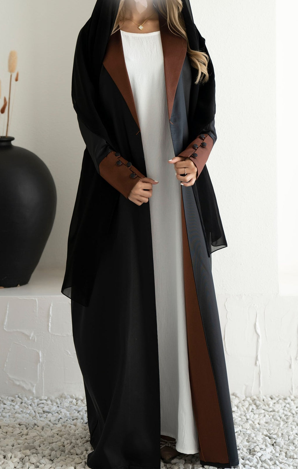 black abaya coat with brown collar